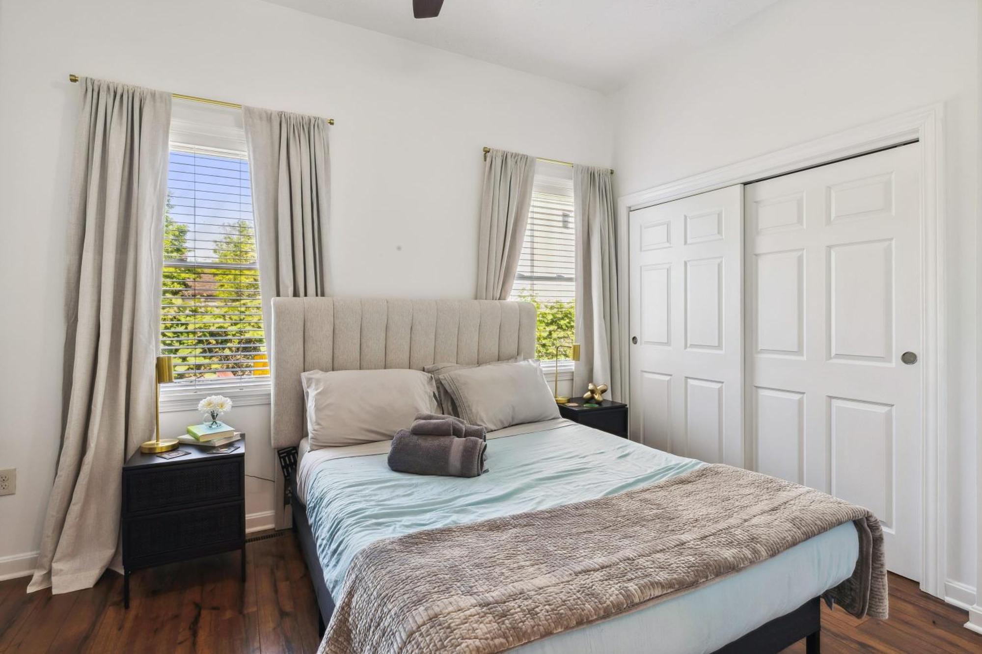 Вилла Newly Renovated Tremont Treasure I Cozy + Modern Кливленд Экстерьер фото